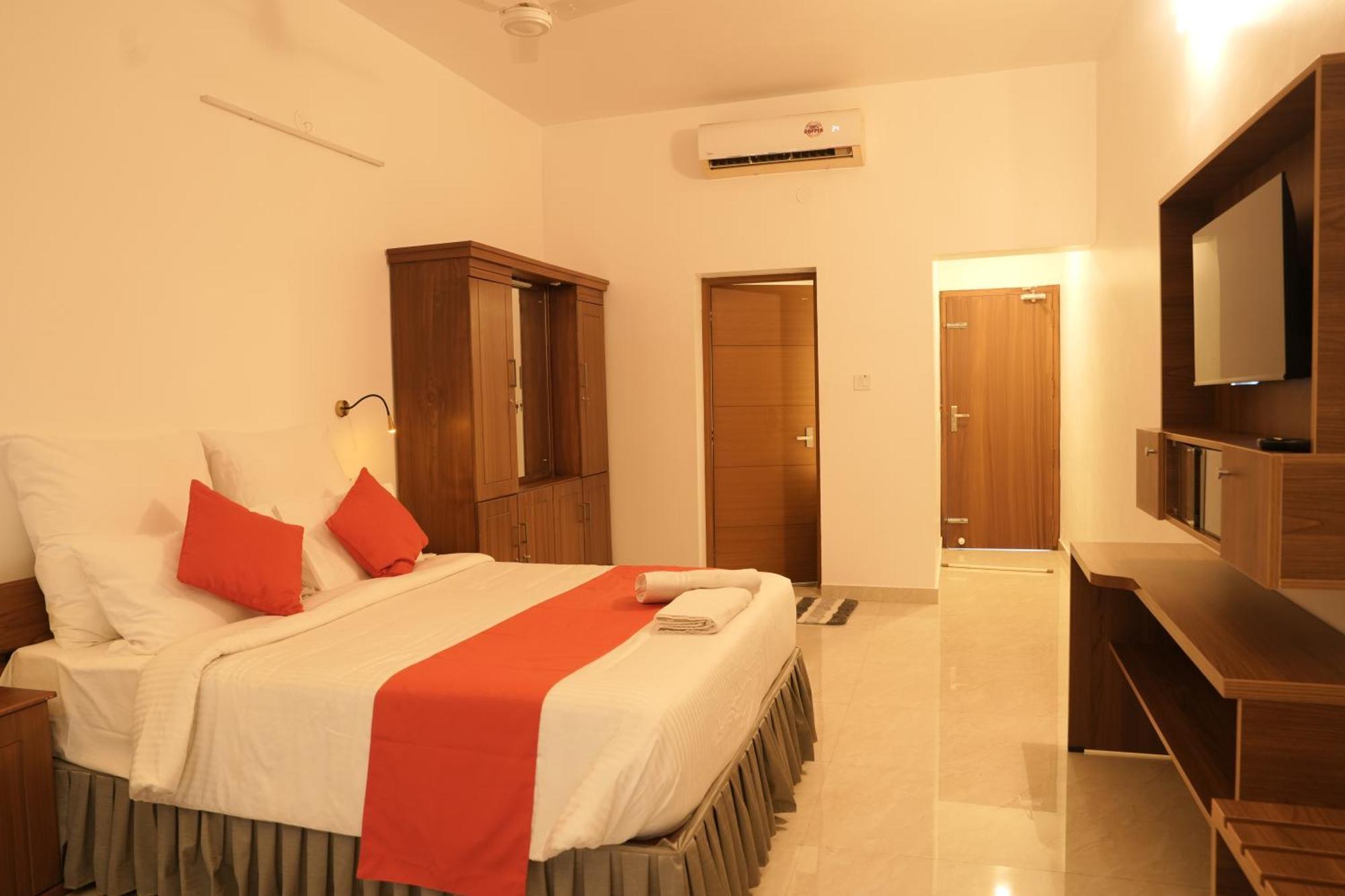 Alleppey Holiday Beach Resort Alappuzha Exterior foto