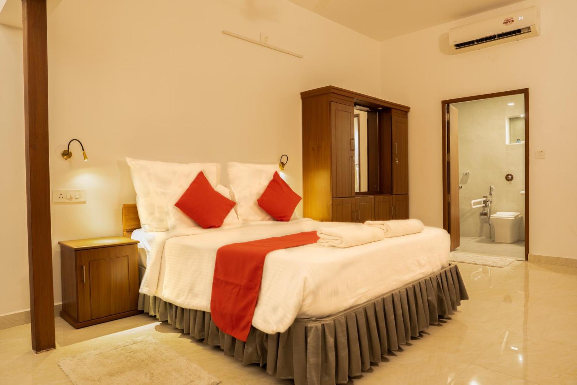 Alleppey Holiday Beach Resort Alappuzha Exterior foto
